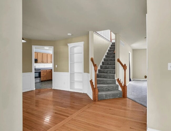 Building Photo - 709 Indigo Dr