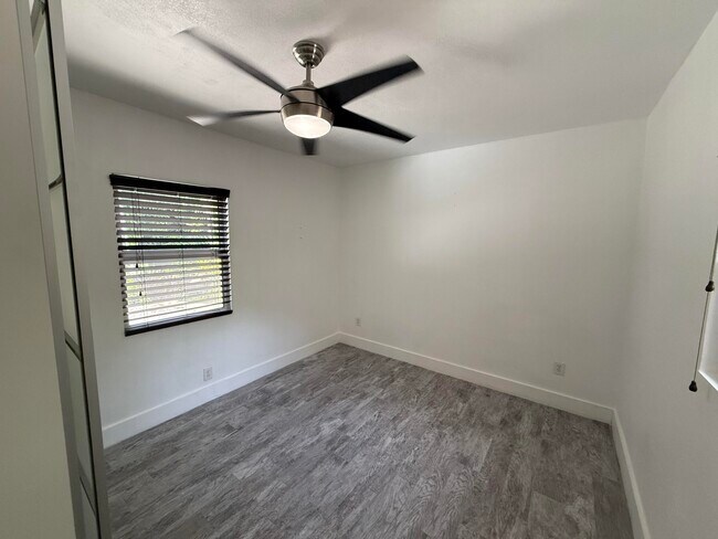 Building Photo - 5967 SW 58th Terrace