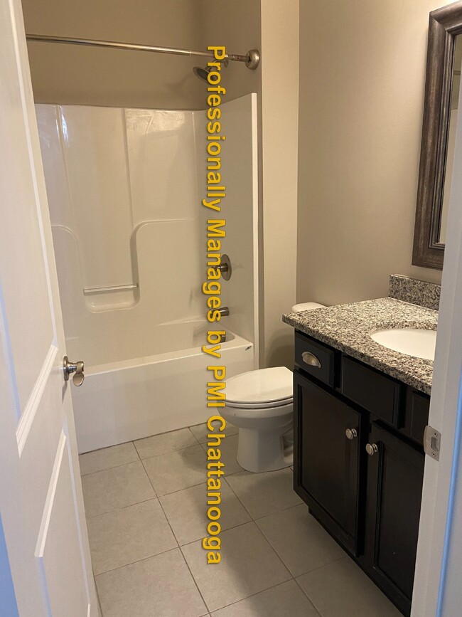 Building Photo - Gorgeous Home in Ooltewah