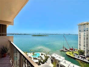 Building Photo - 1800 NE 114th St