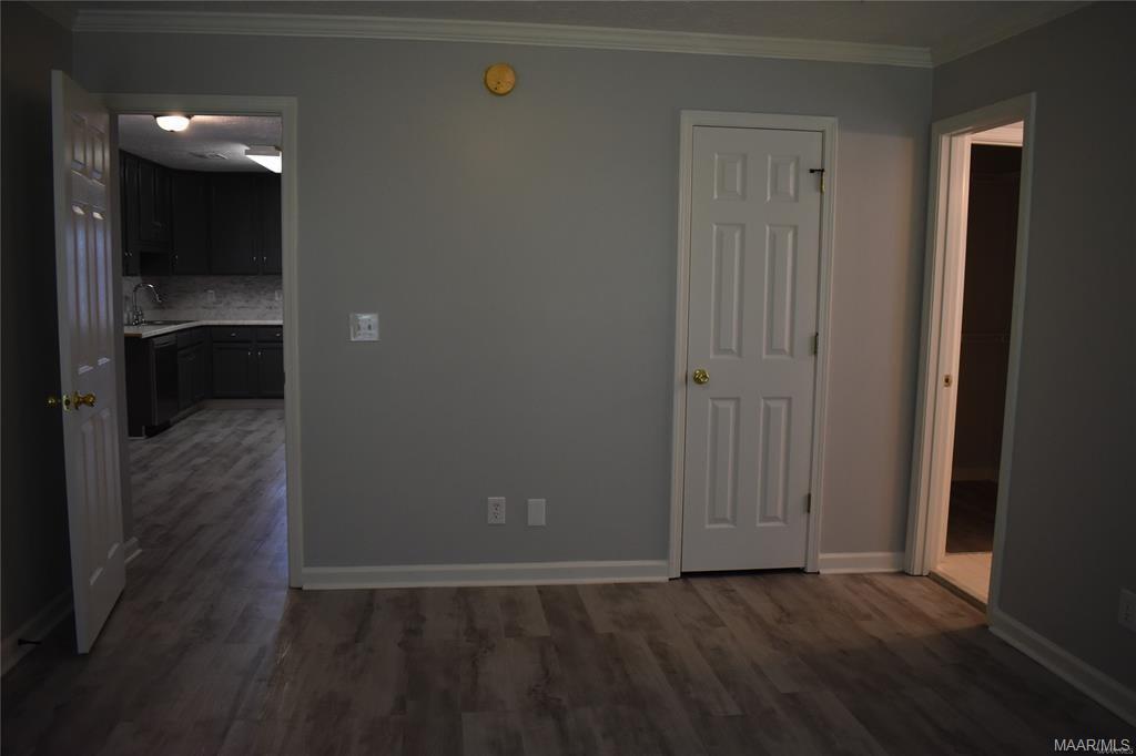 Building Photo - 6301 Scenic Dr