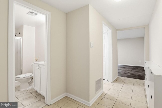 Building Photo - 8957 Skyrock Ct