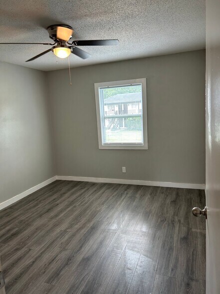 Building Photo - 2508 Oak Forest Dr