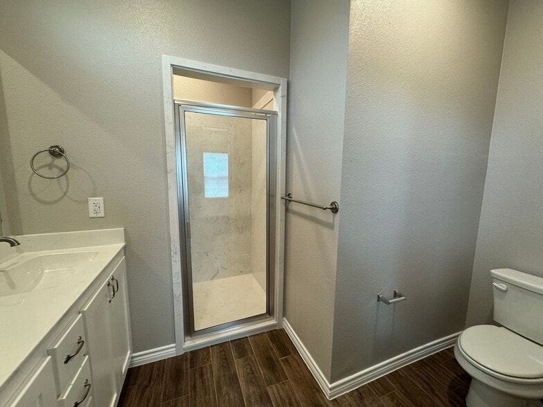 Building Photo - 5403 Rose Gdn Lp