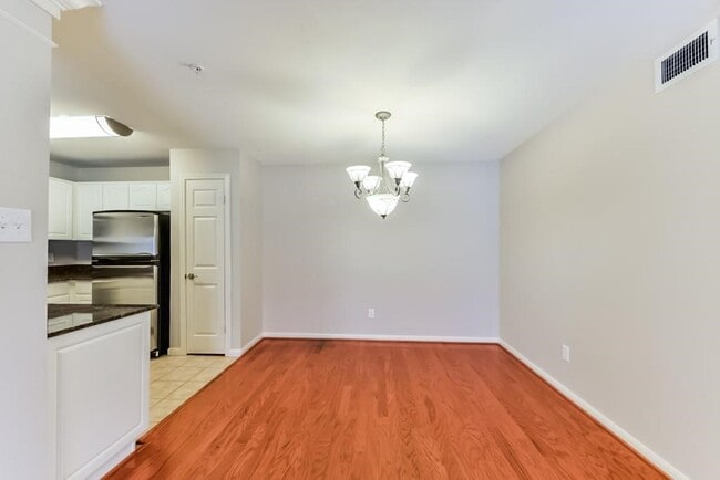 Building Photo - 3231 Allen Pkwy