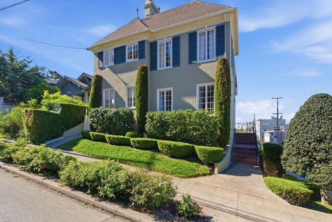 Building Photo - 501-503 Mandana Blvd