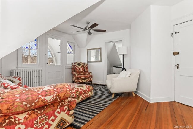 Building Photo - 16 Bedford Rd