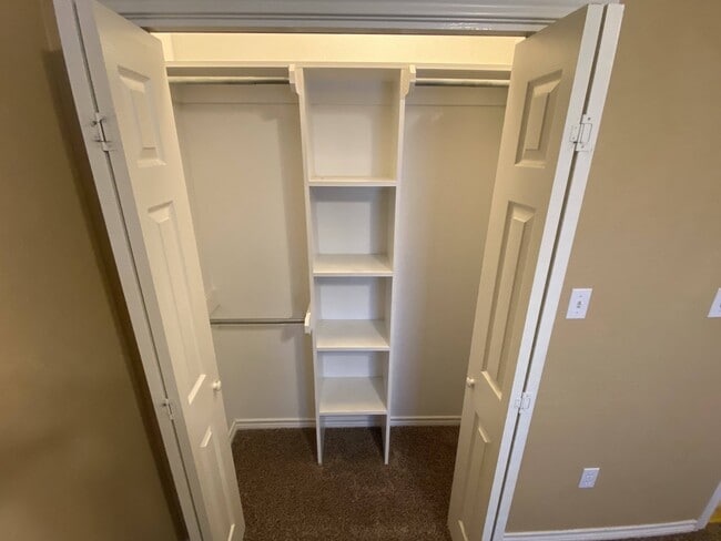 Building Photo - 6012 Remington N Cir