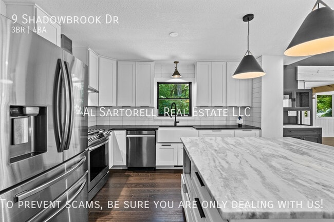 Building Photo - 9 Shadowbrook Dr