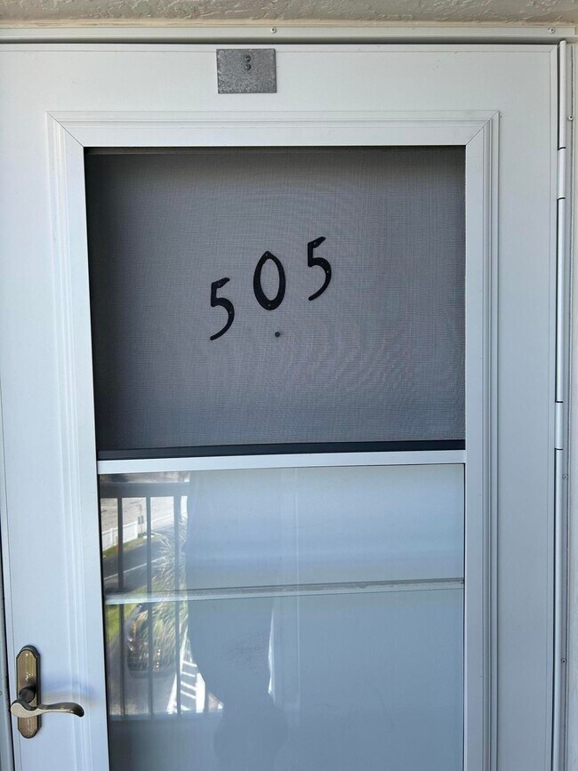 Primary Photo - 555 Fillmore Ave