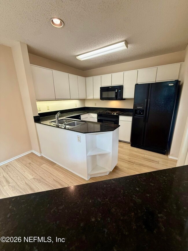 Building Photo - 536 Pelican Key