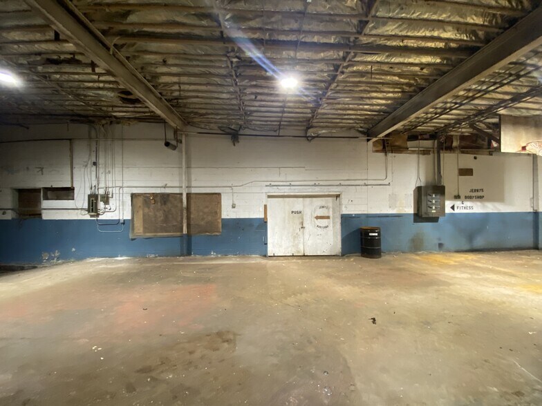 Building Photo - 189 10th St