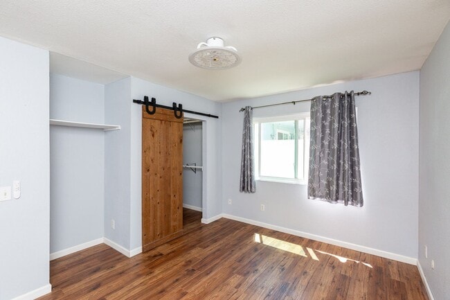 Building Photo - 3 Bed, 2 Bath Single Level Home in Mira Mesa