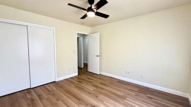 Building Photo - 2425 Knowlwood Dr