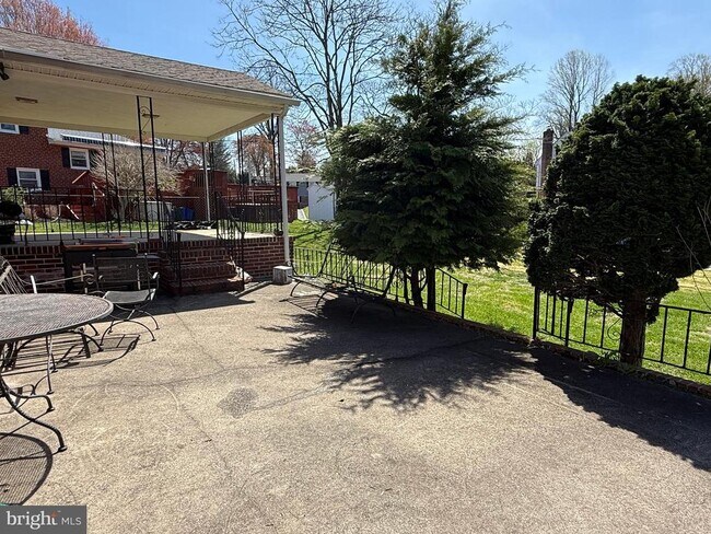 Building Photo - 331 Candlewood Rd