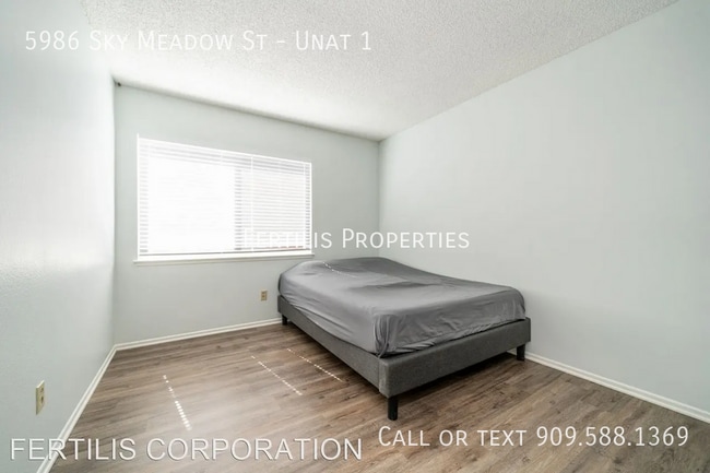 Building Photo - 5986 Sky Meadow St