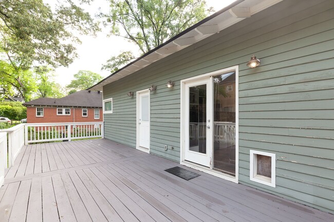 Building Photo - Charming 1920's Bungalow w/ Modern Upgrade...