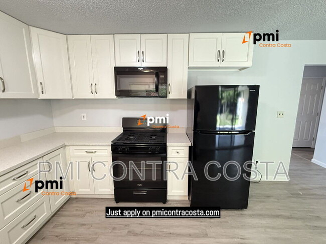 Building Photo - 1608 Norine Dr