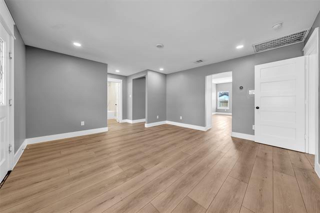 Building Photo - 3732 Honeysuckle Ave