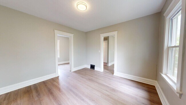 Building Photo - 4202 Ardmore Ave