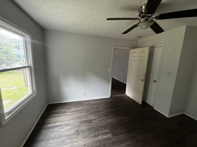 Building Photo - 4/2 home in Shelby, NC