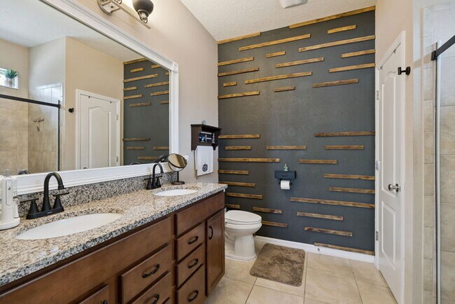 Building Photo - 5457 Animosh Ct