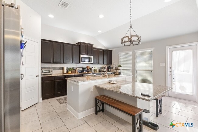 Building Photo - 105 Grand View