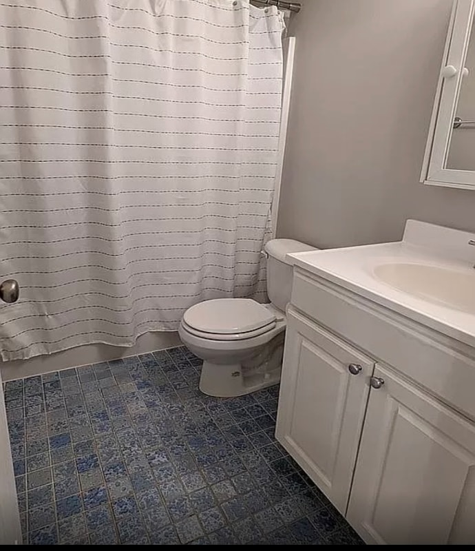 Building Photo - 334 Byron Rd