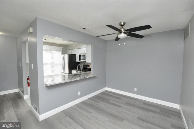 Building Photo - 1806B Ralston Dr