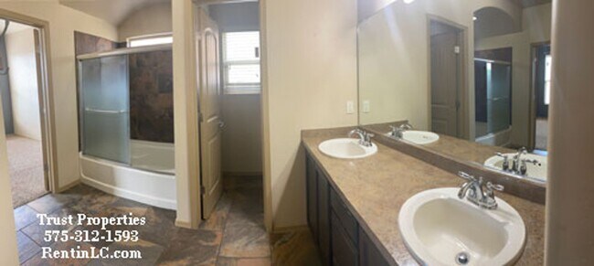 Building Photo - 4725 Rimrock Dr