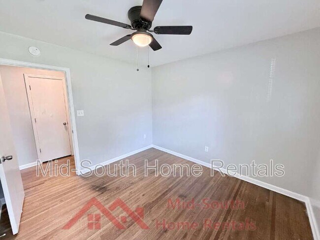 Building Photo - 4403 Jamaica Ave
