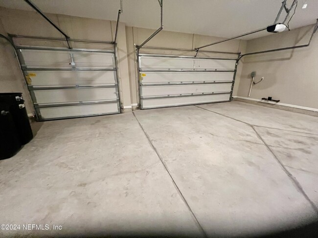 Building Photo - 7512 Chervil St