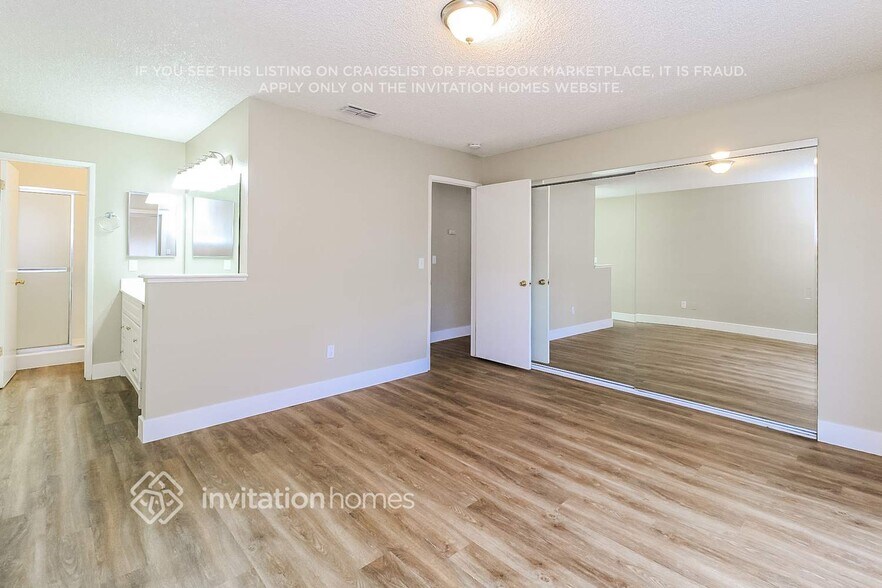 Building Photo - 6527 Bremen Dr