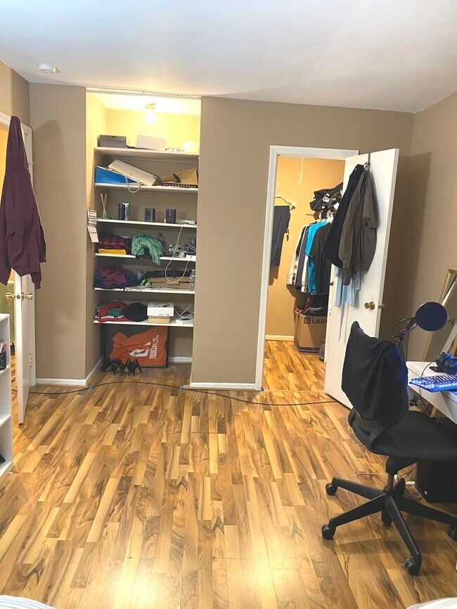 Building Photo - 322 Inverrary Ln