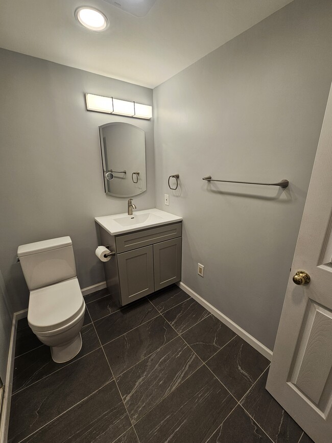 Building Photo - 16831 Centerfield Way