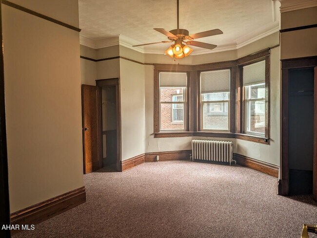 Building Photo - 233 E Pitt St