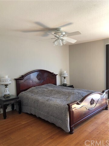 Building Photo - 6851 Defiance Dr