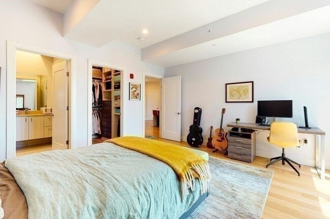 Building Photo - 488 Dorchester Ave