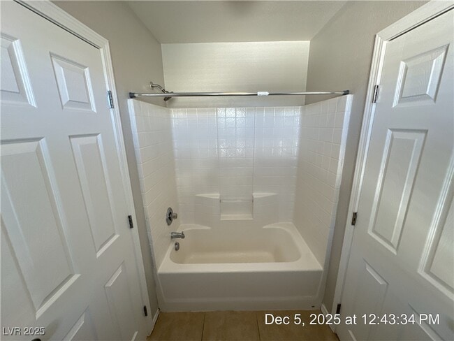 Building Photo - 75 Aldarra Canyon Ave