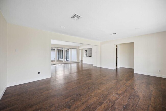 Building Photo - 3403 Linkwood Dr