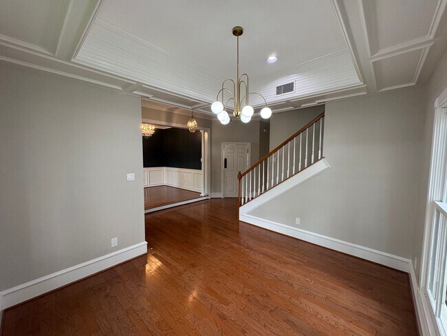 Building Photo - Gorgeous home in Rosedale - Available now!