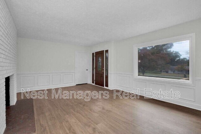 Building Photo - 301 Fairfield Rd