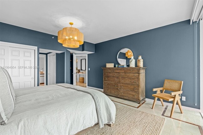 Building Photo - 1643 Brickell Ave