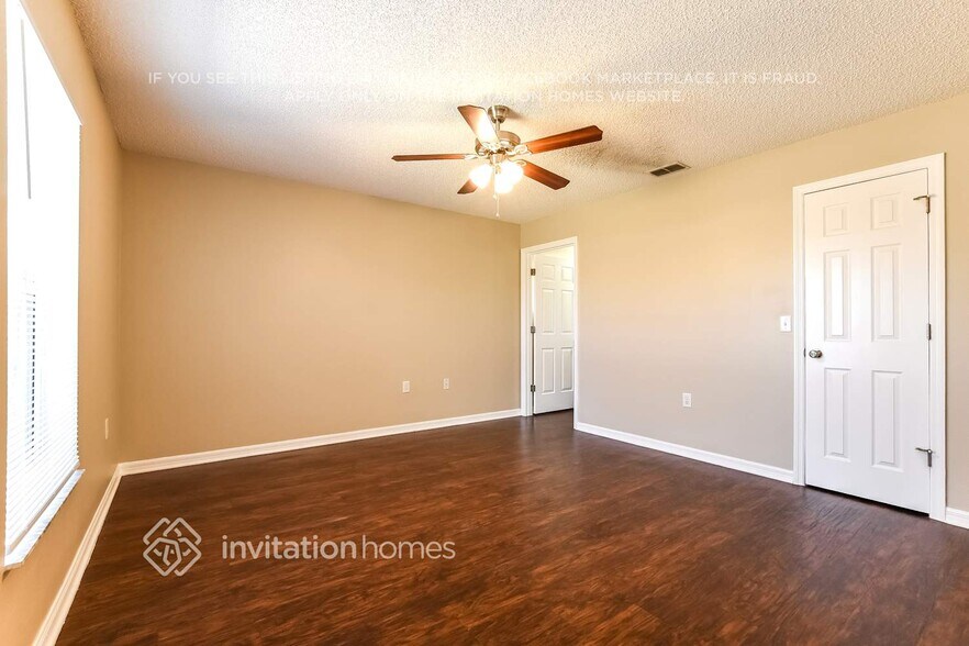 Building Photo - 2920 Bedford St