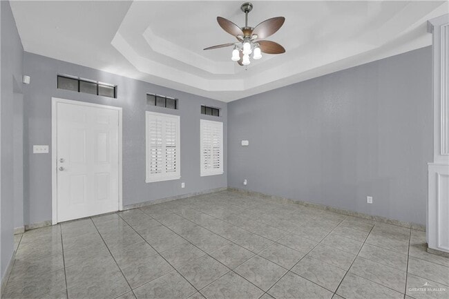 Building Photo - 7538 Camelot Dr