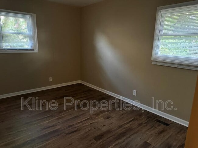Building Photo - 8828 E 41st Pl