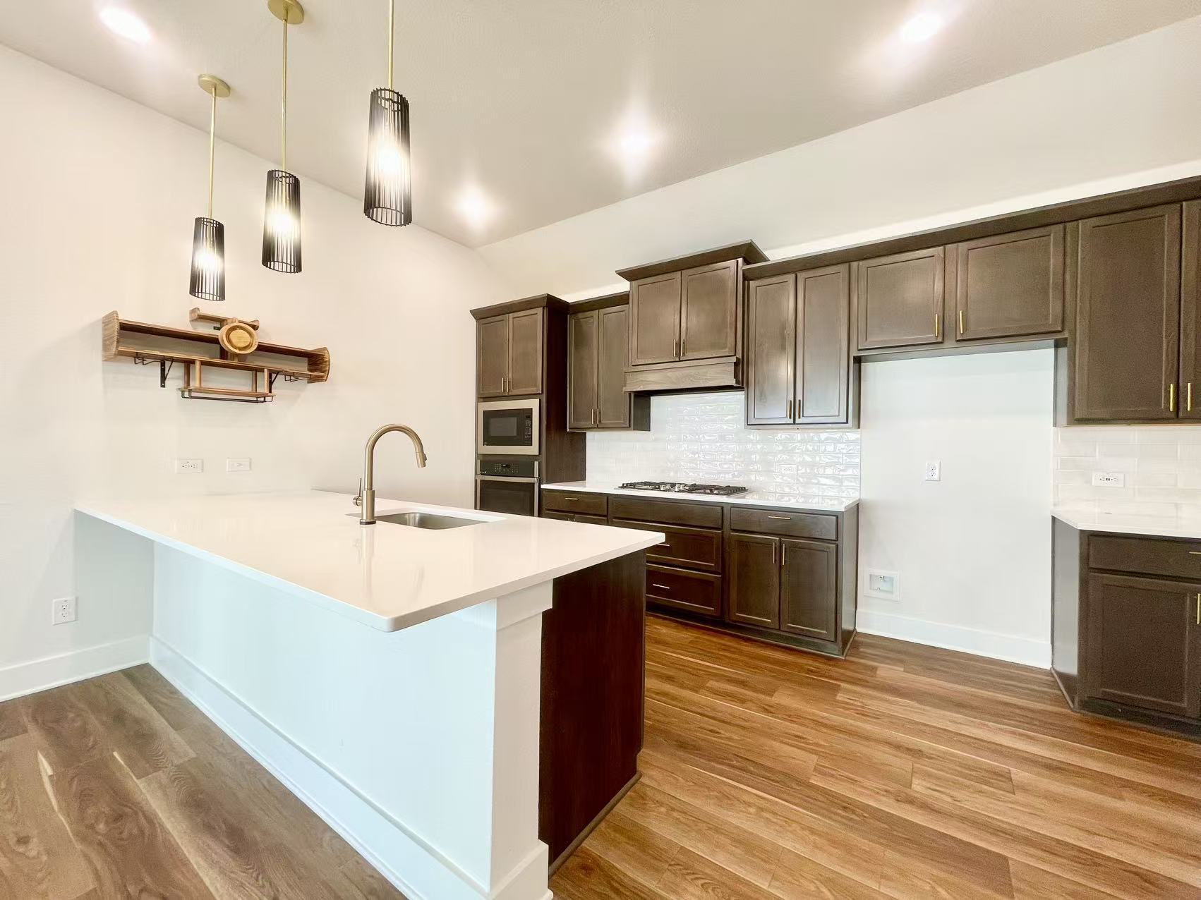 Building Photo - 3320 Eddington Dr