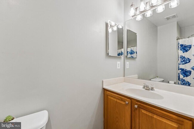 Building Photo - 12047 Kemps Landing Cir