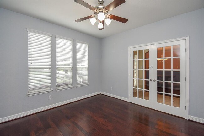 Building Photo - 20907 Avery Cove Ln