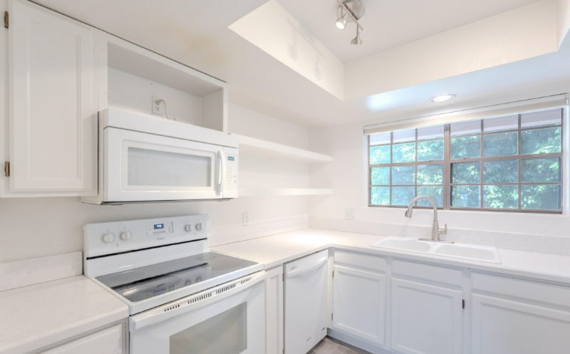 Building Photo - 5950 N 78th St